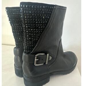 NWOT Ankle Boots Leather Rhinestones Gianni Bini Combat Riding Moto sz6